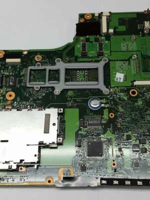 Repuestos Reparación Computadoras Portátil HP 390 